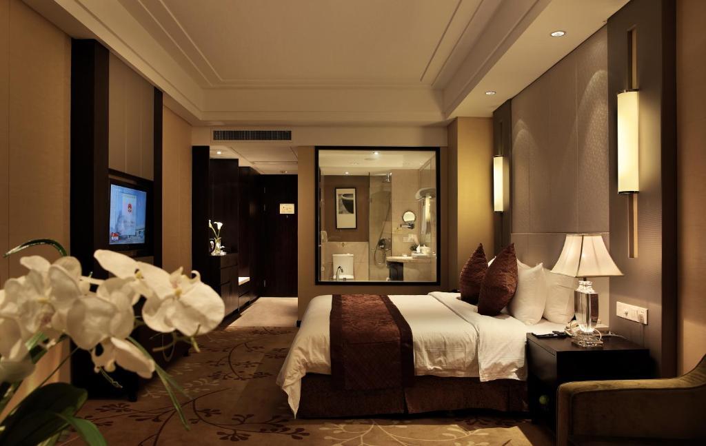 Ondine International Hotel Чженьцзян Екстер'єр фото