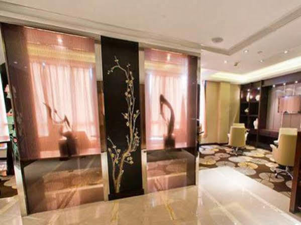 Ondine International Hotel Чженьцзян Екстер'єр фото