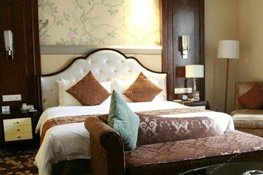 Ondine International Hotel Чженьцзян Екстер'єр фото
